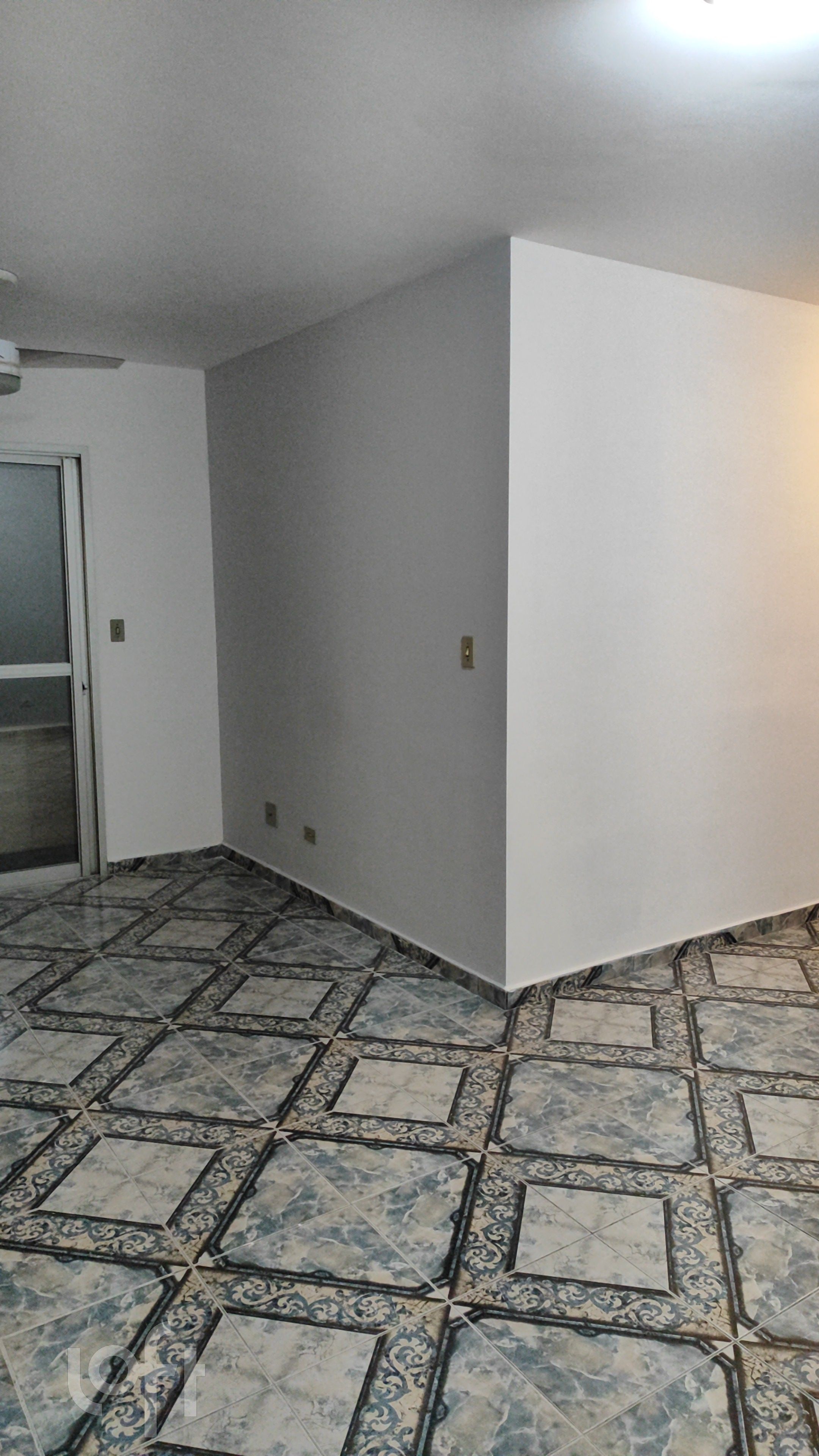 Apartamento à venda com 3 quartos, 72m² - Foto 2
