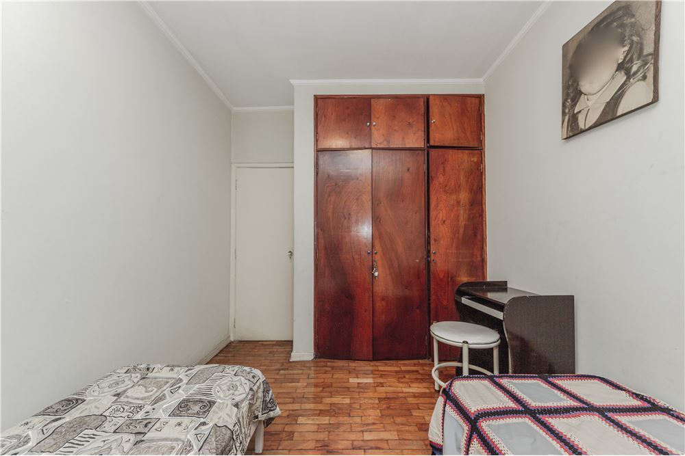 Casa à venda com 5 quartos, 215m² - Foto 21