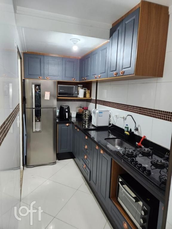 Apartamento à venda com 2 quartos, 62m² - Foto 2