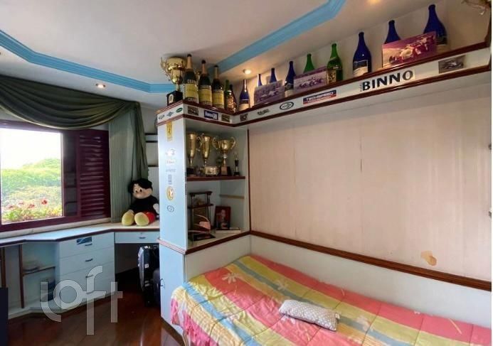 Apartamento à venda com 4 quartos, 165m² - Foto 17