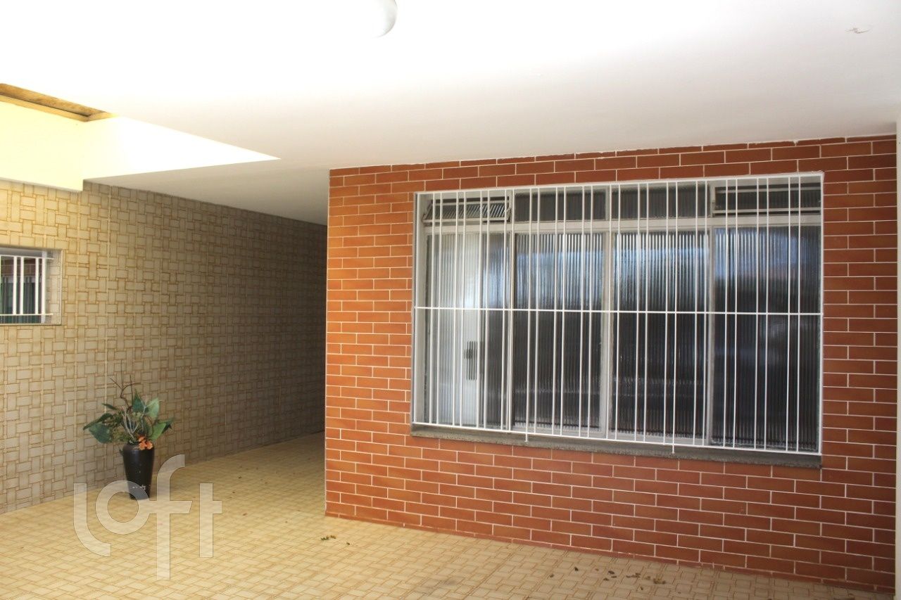 Casa, 3 quartos, 208 m² - Foto 1