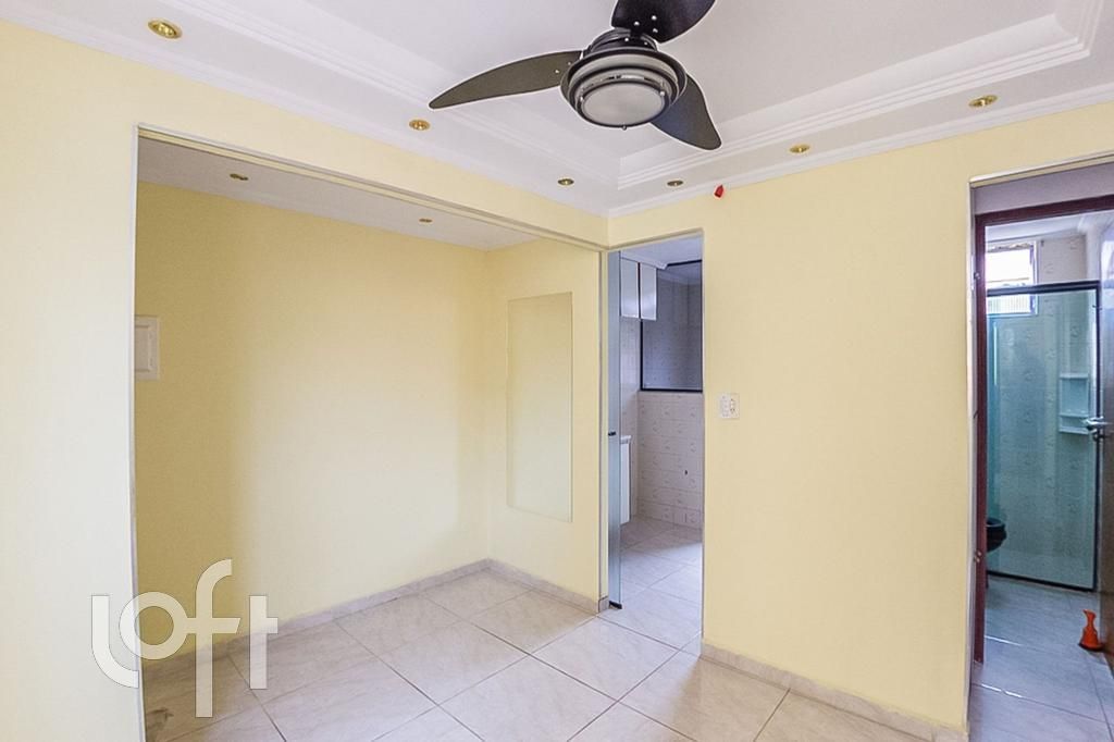 Apartamento à venda com 2 quartos, 43m² - Foto 10