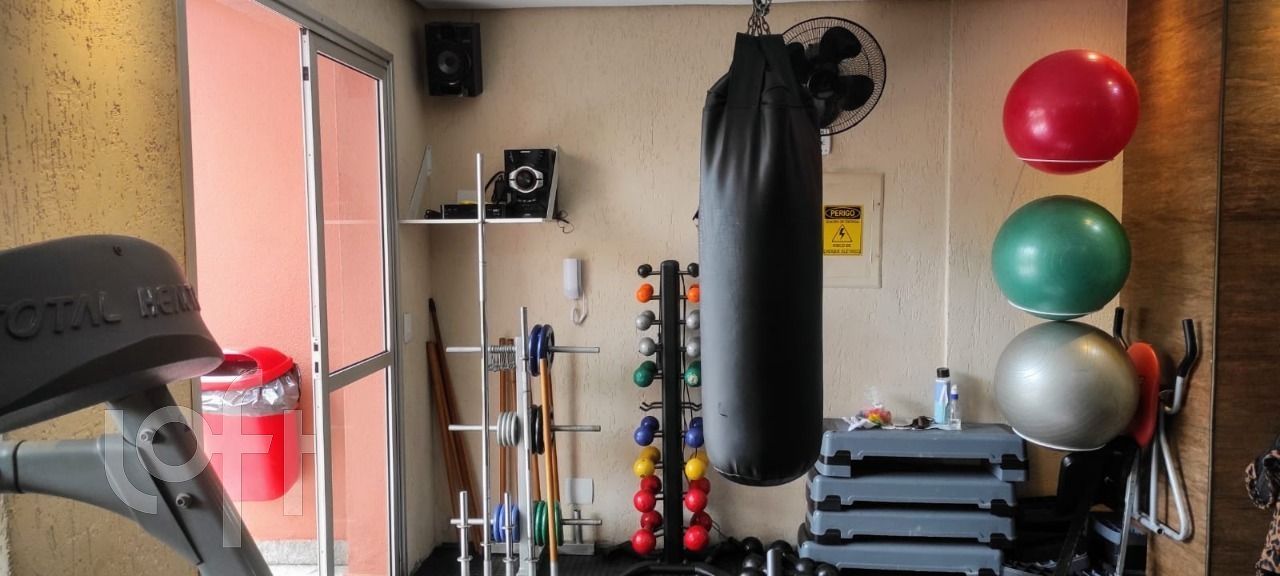 Apartamento à venda com 3 quartos, 70m² - Foto 35