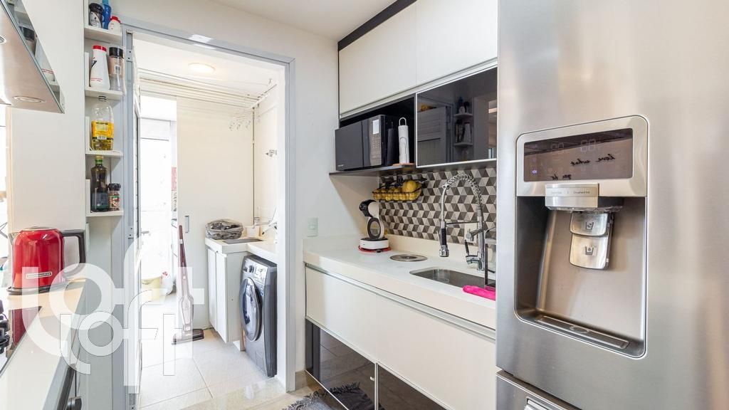 Apartamento à venda com 2 quartos, 76m² - Foto 18