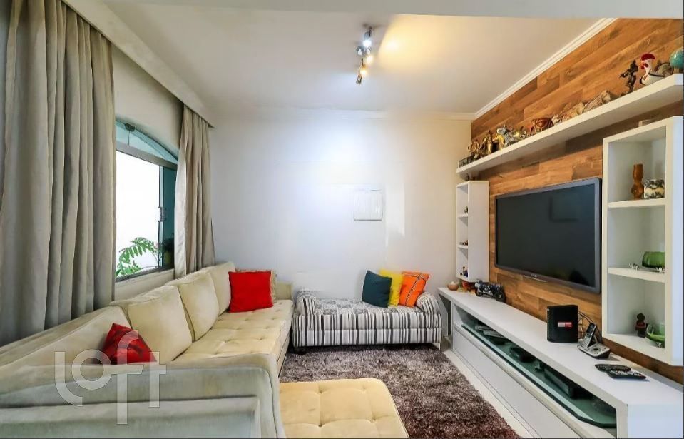 Casa, 4 quartos, 255 m² - Foto 1