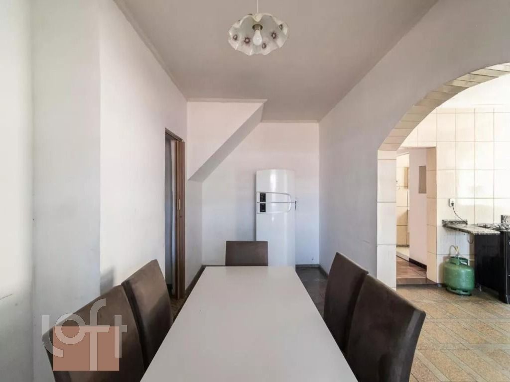 Casa à venda com 4 quartos, 200m² - Foto 22
