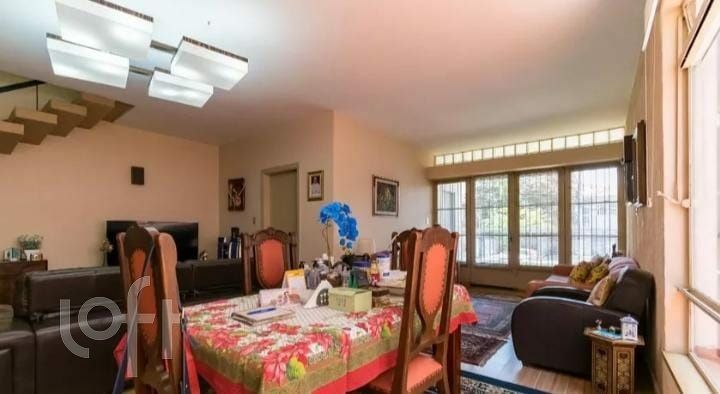 Casa, 4 quartos, 258 m² - Foto 3