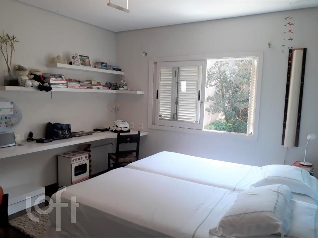 Casa, 4 quartos, 350 m² - Foto 39