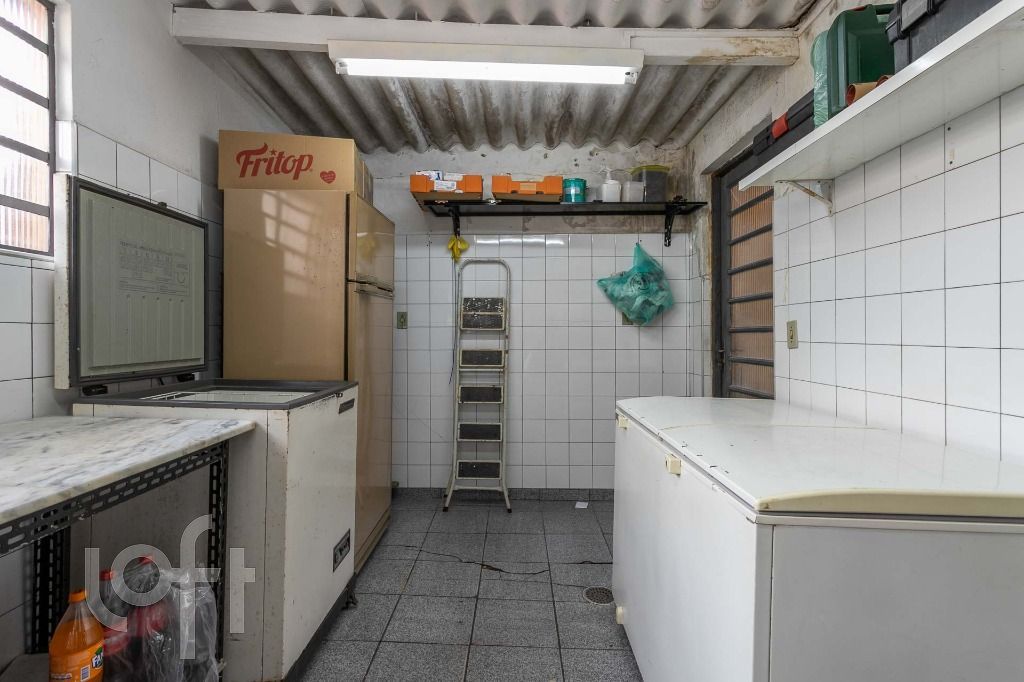 Casa à venda com 1 quarto, 190m² - Foto 17
