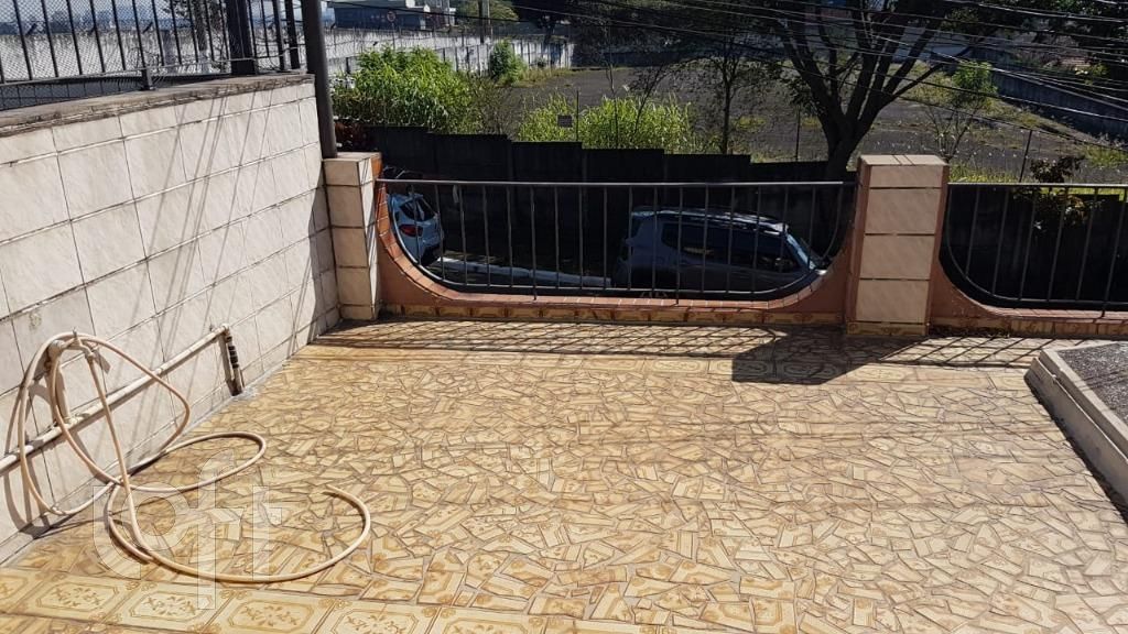 Casa, 5 quartos, 208 m² - Foto 2