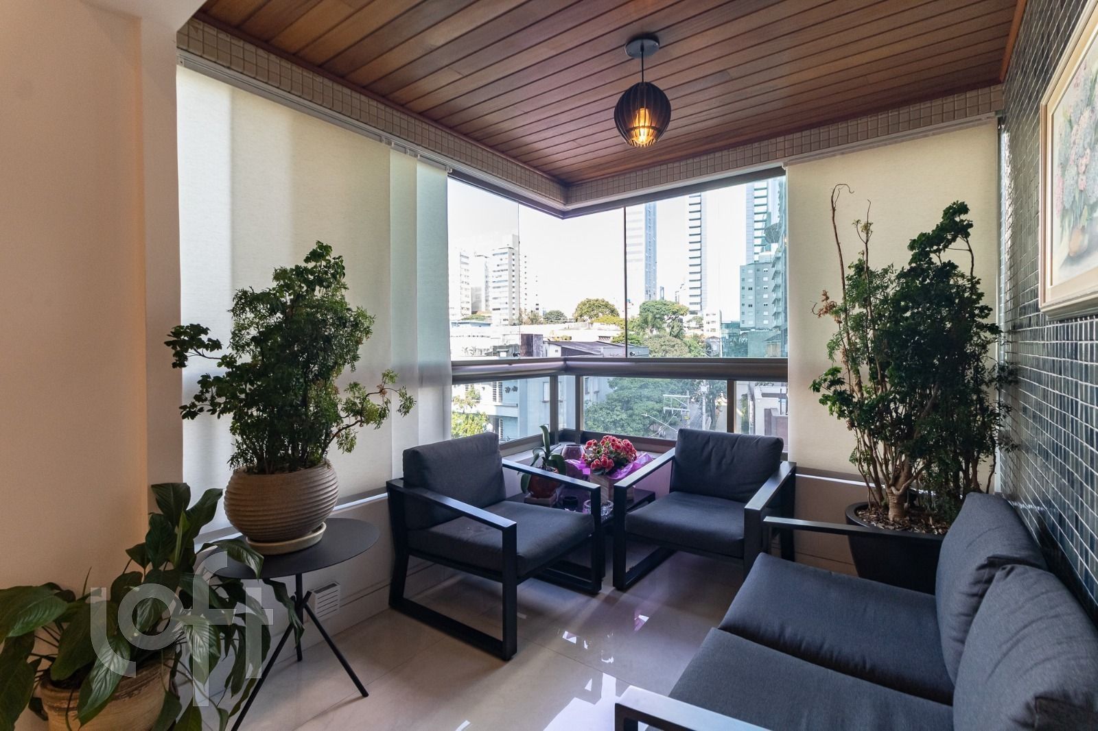 Apartamento à venda com 3 quartos, 140m² - Foto 3