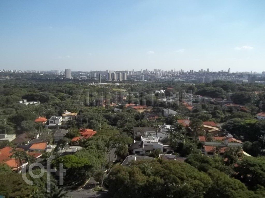 Apartamento à venda com 3 quartos, 165m² - Foto 6