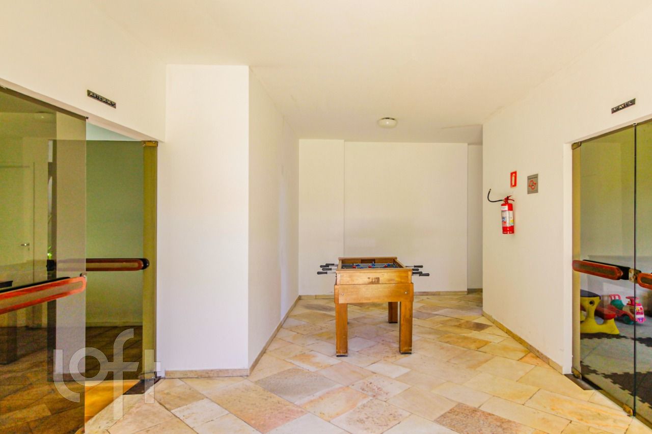 Apartamento à venda com 3 quartos, 188m² - Foto 56
