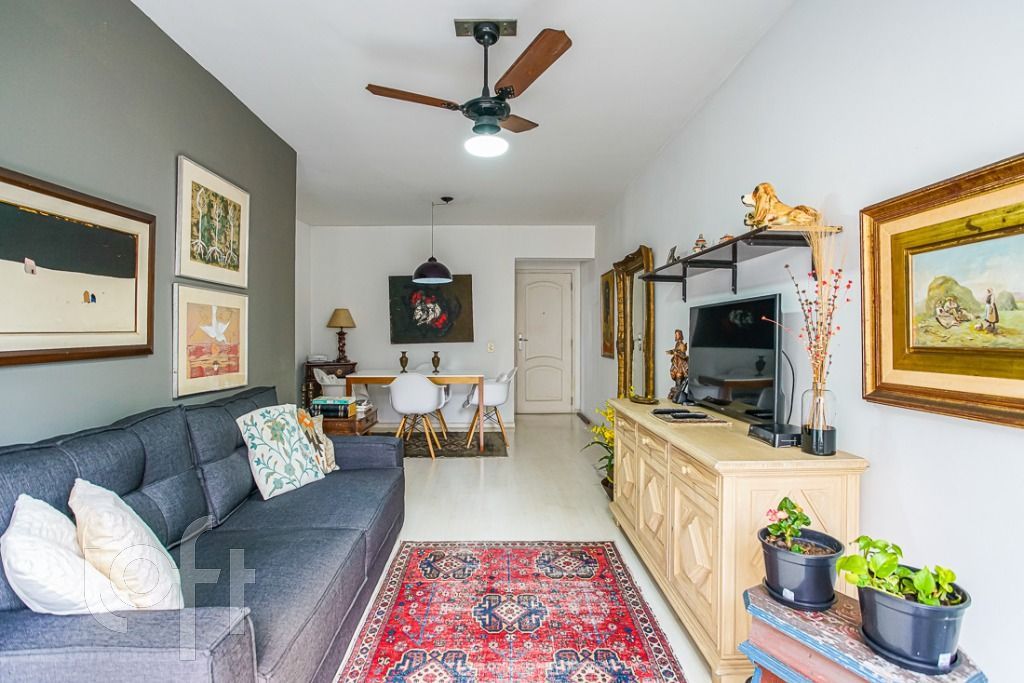 Apartamento à venda com 3 quartos, 70m² - Foto 3