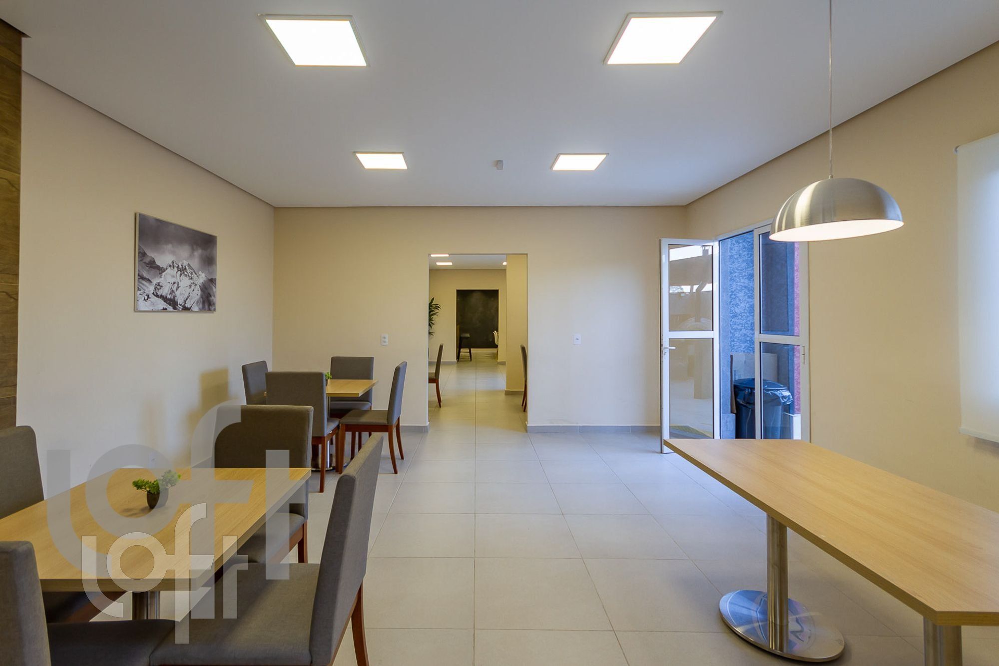Apartamento à venda com 2 quartos, 40m² - Foto 27