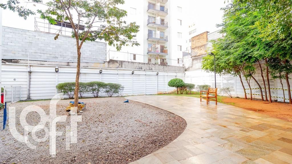 Apartamento à venda com 2 quartos, 76m² - Foto 20