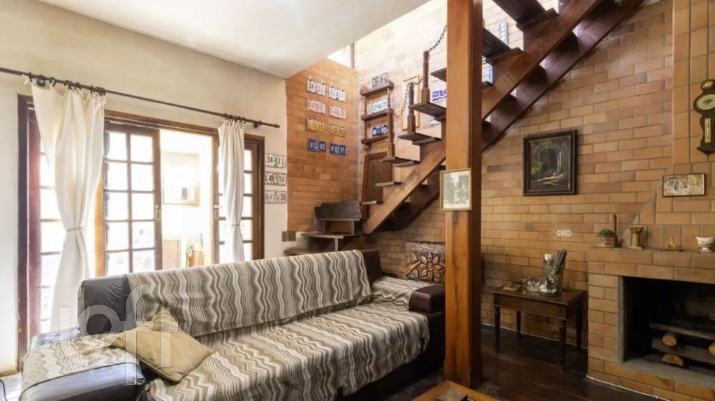 Casa, 3 quartos, 250 m² - Foto 1