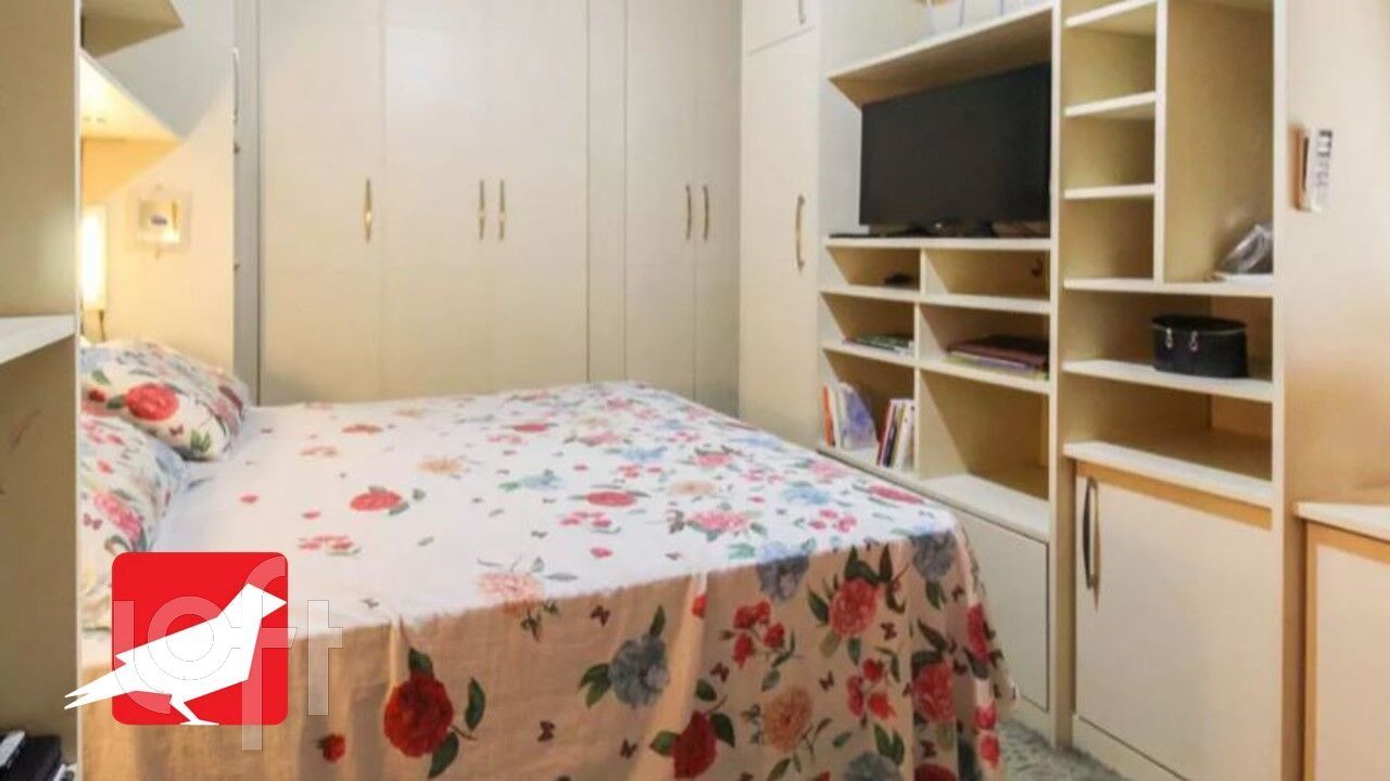 Casa à venda com 4 quartos, 240m² - Foto 21