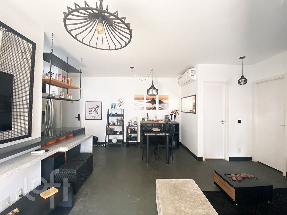 Apartamento à venda com 2 quartos, 74m² - Foto 1