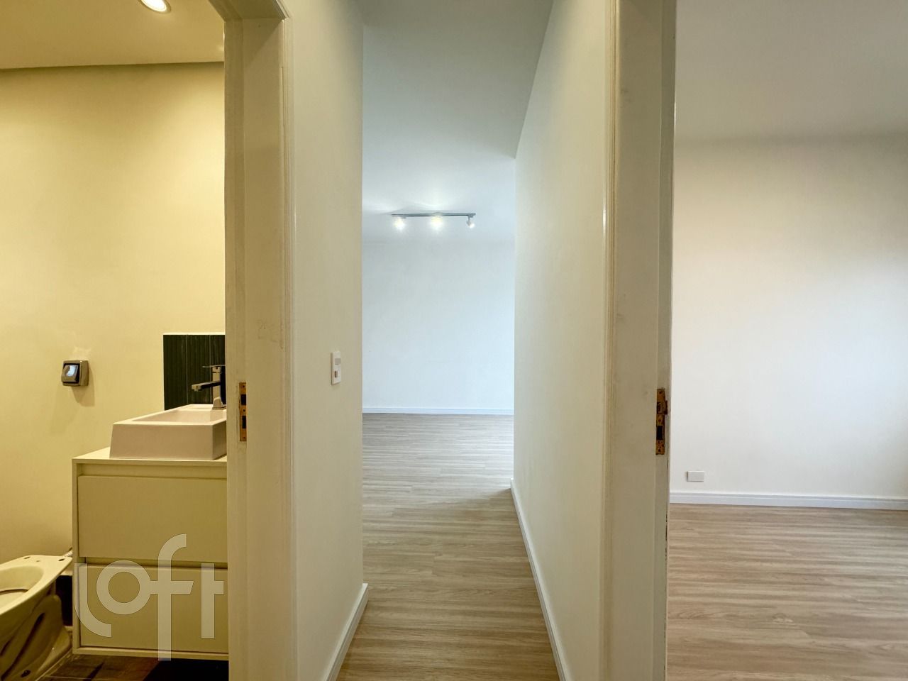 Apartamento à venda com 2 quartos, 73m² - Foto 33