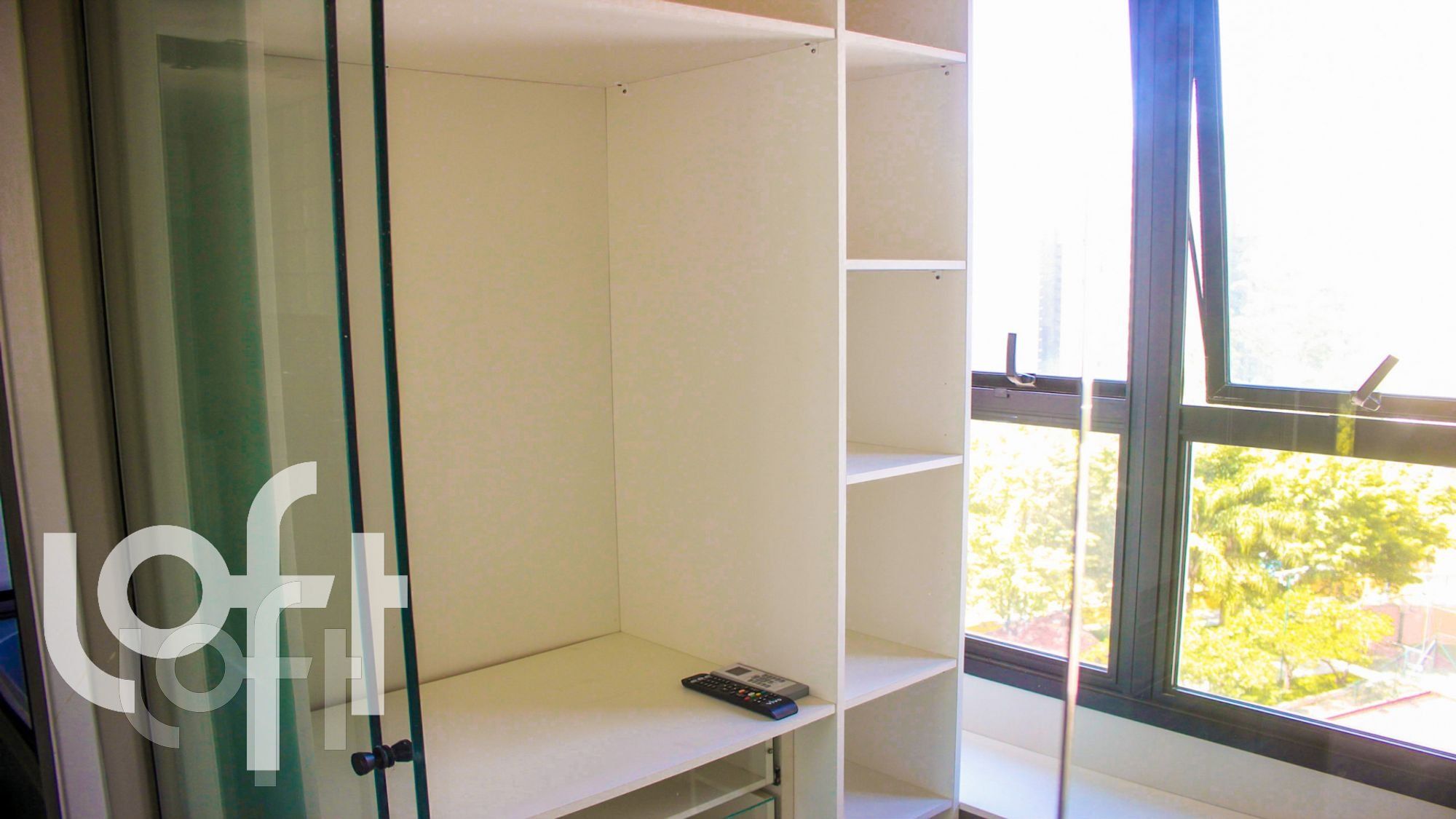 Apartamento à venda com 1 quarto, 140m² - Foto 12