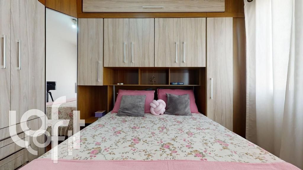 Apartamento à venda com 2 quartos, 44m² - Foto 52
