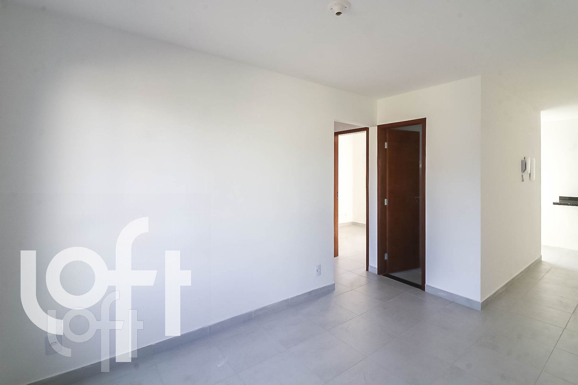 Apartamento à venda com 2 quartos, 45m² - Foto 1
