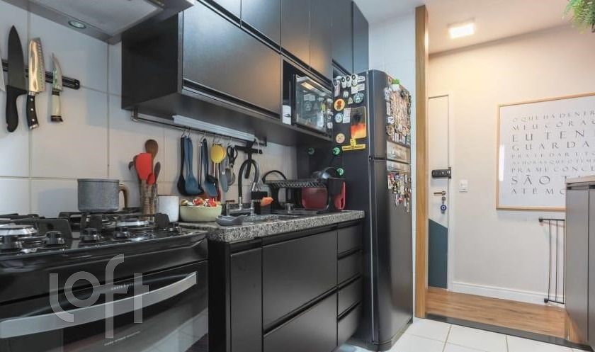 Apartamento à venda com 2 quartos, 72m² - Foto 10