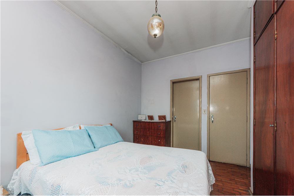 Casa à venda com 5 quartos, 215m² - Foto 27