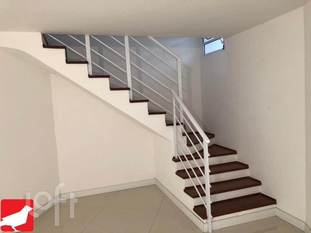 Casa à venda com 3 quartos, 234m² - Foto 5