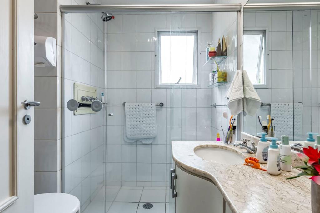 Apartamento à venda com 3 quartos, 133m² - Foto 13
