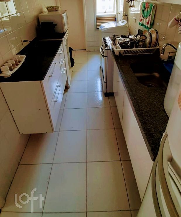 Apartamento à venda com 2 quartos, 67m² - Foto 11