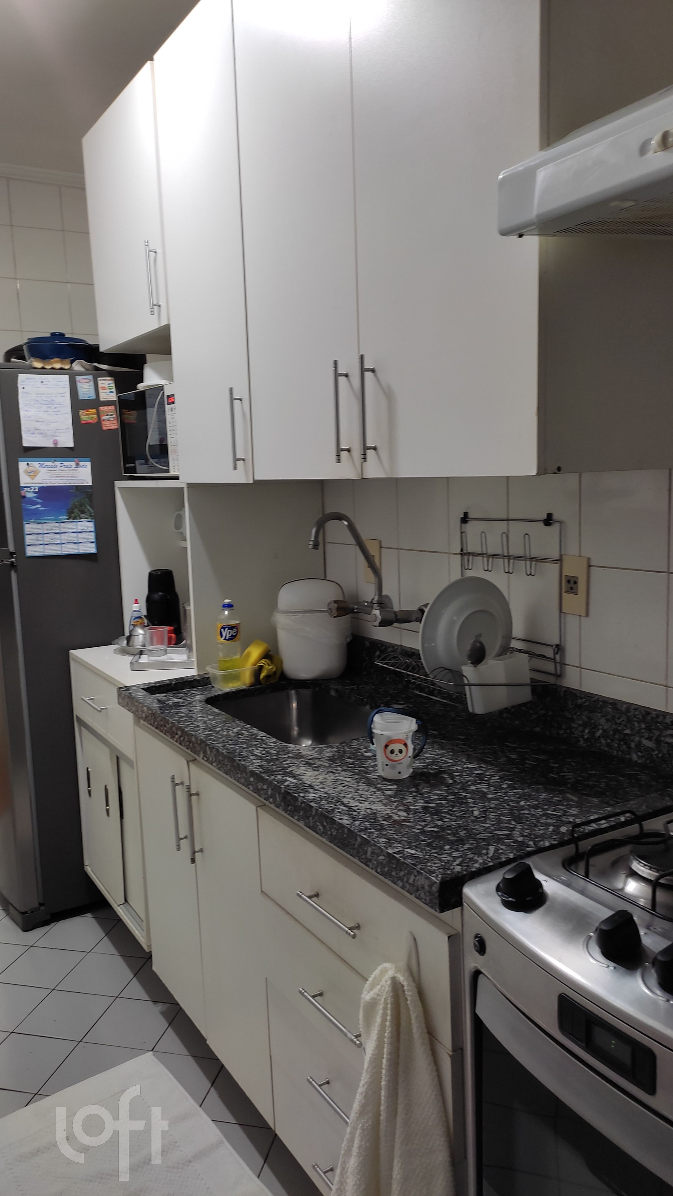 Apartamento à venda com 3 quartos, 75m² - Foto 2