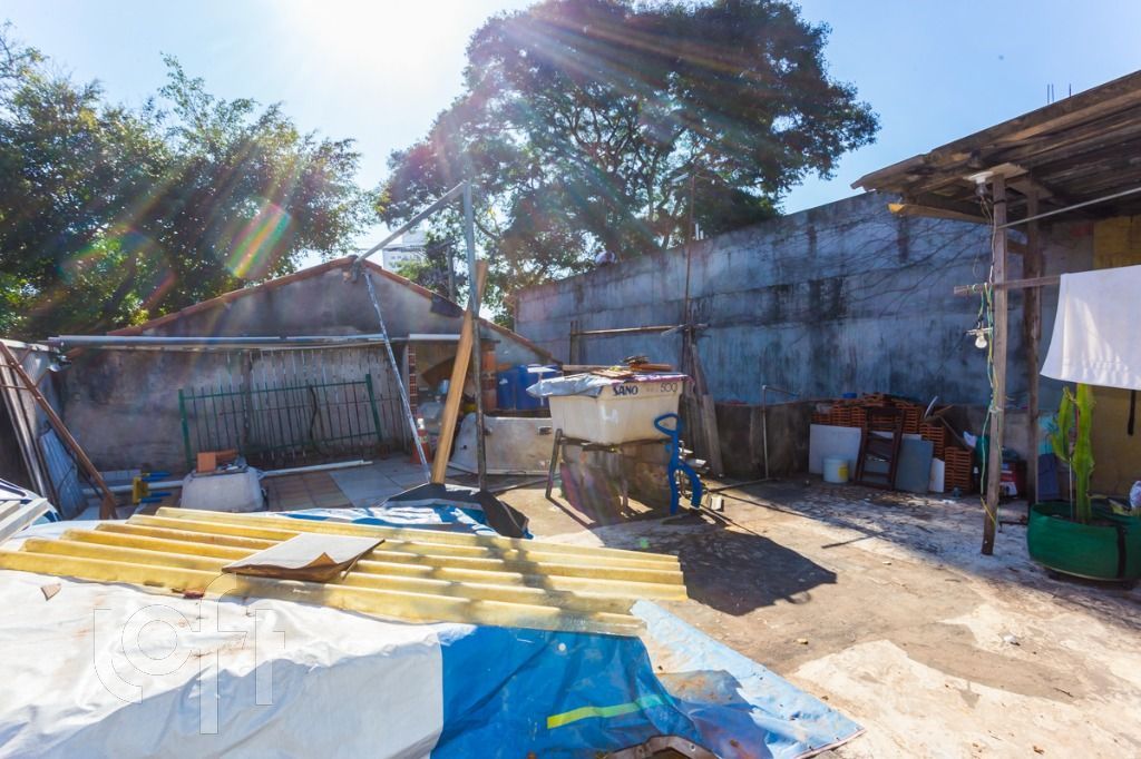 Casa à venda com 3 quartos, 114m² - Foto 1