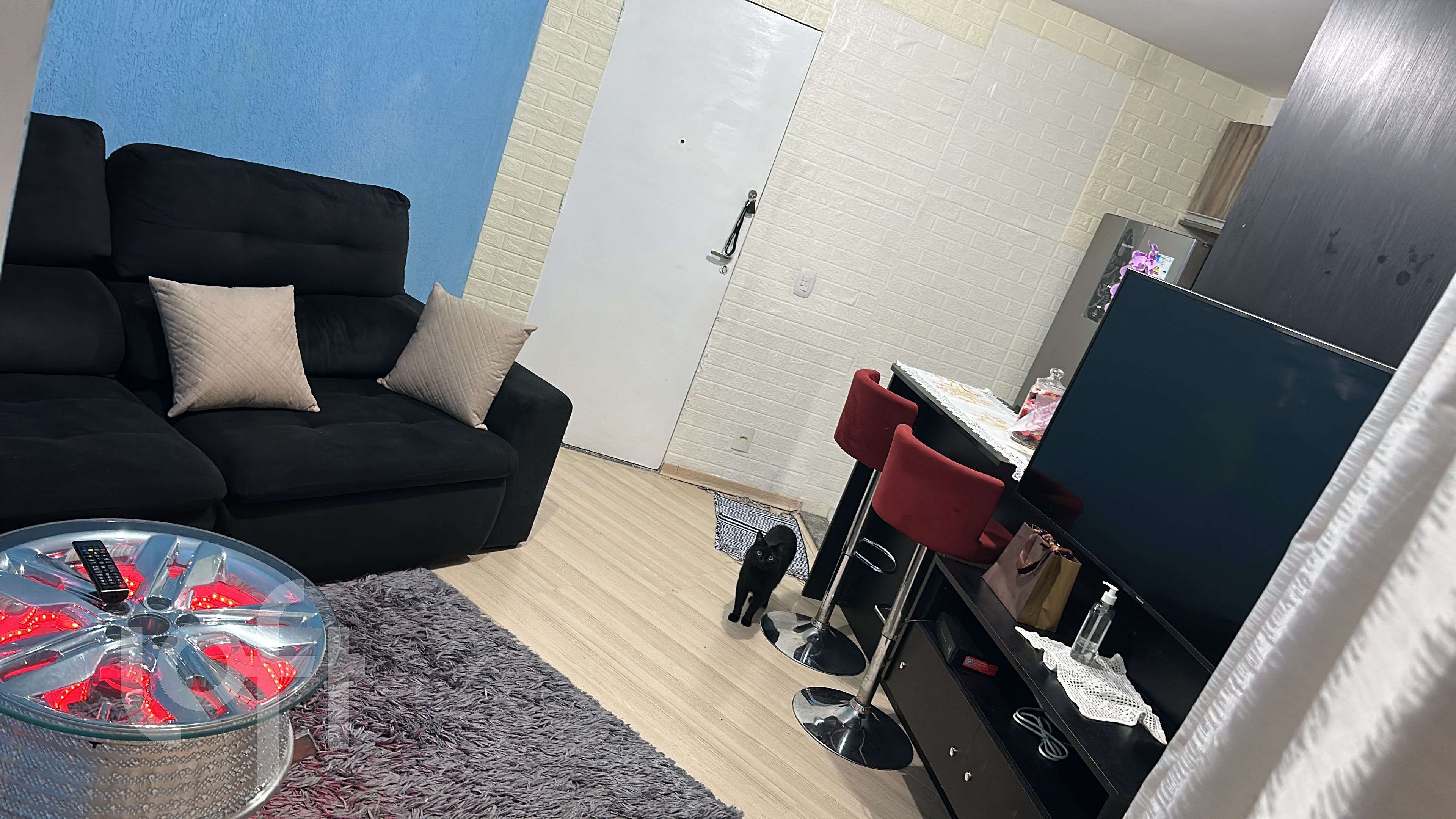 Apartamento à venda com 2 quartos, 48m² - Foto 2