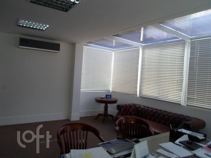 Casa à venda com 2 quartos, 240m² - Foto 14