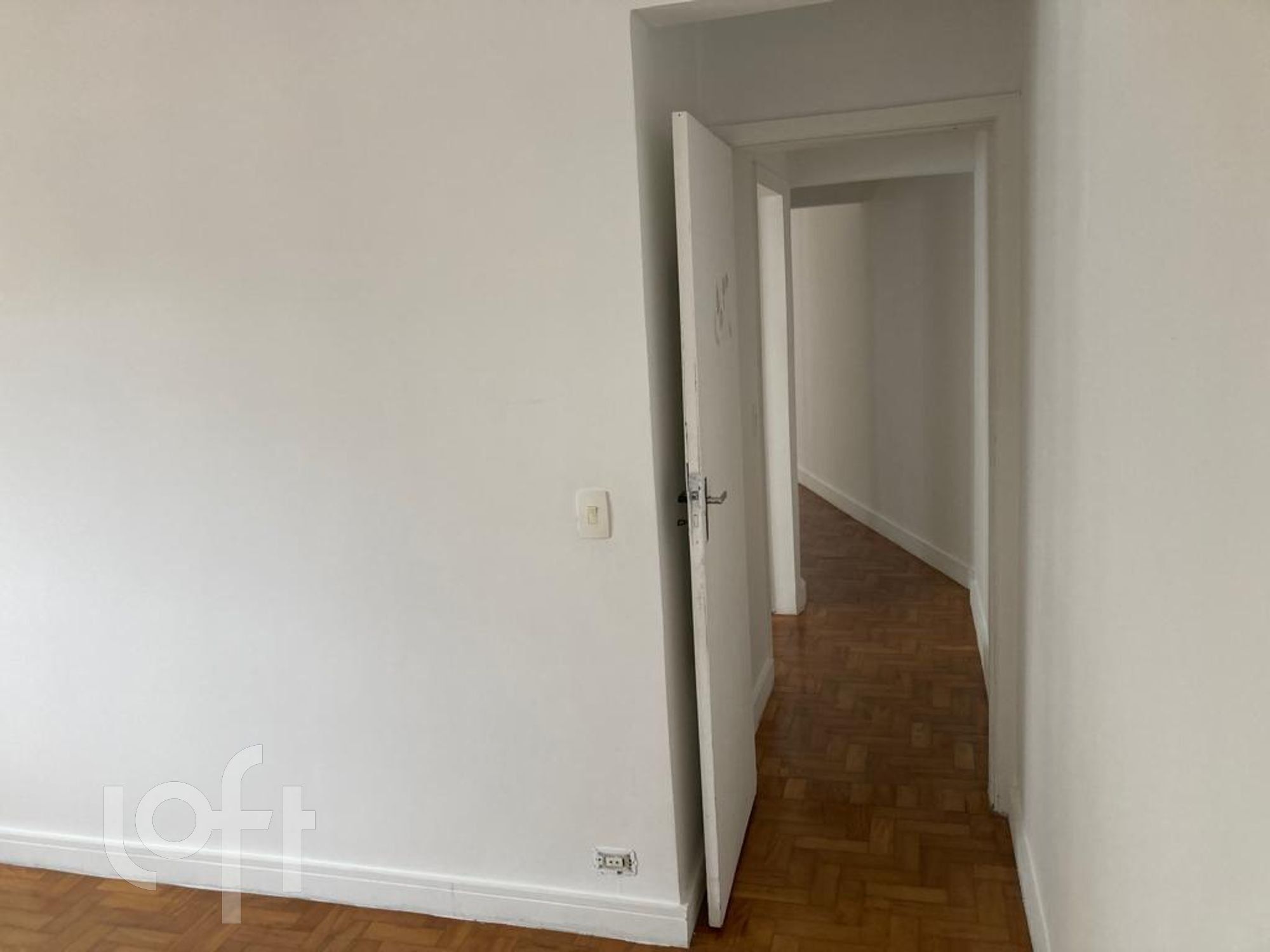 Apartamento à venda com 2 quartos, 80m² - Foto 4