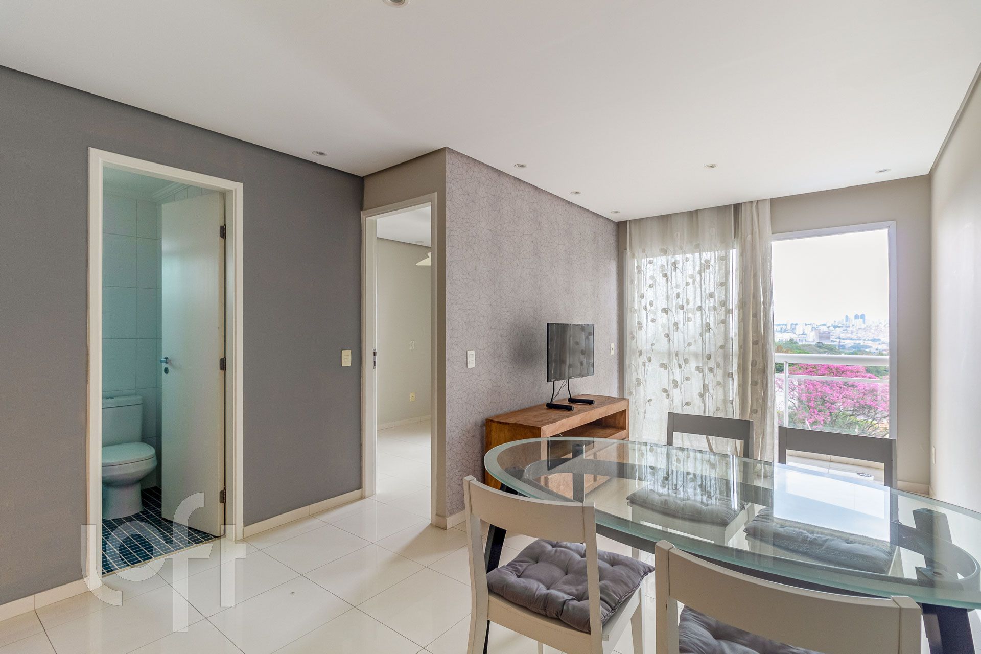 Apartamento, 1 quarto, 43 m² - Foto 2