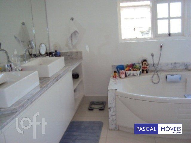 Casa de Condomínio à venda com 4 quartos, 530m² - Foto 40