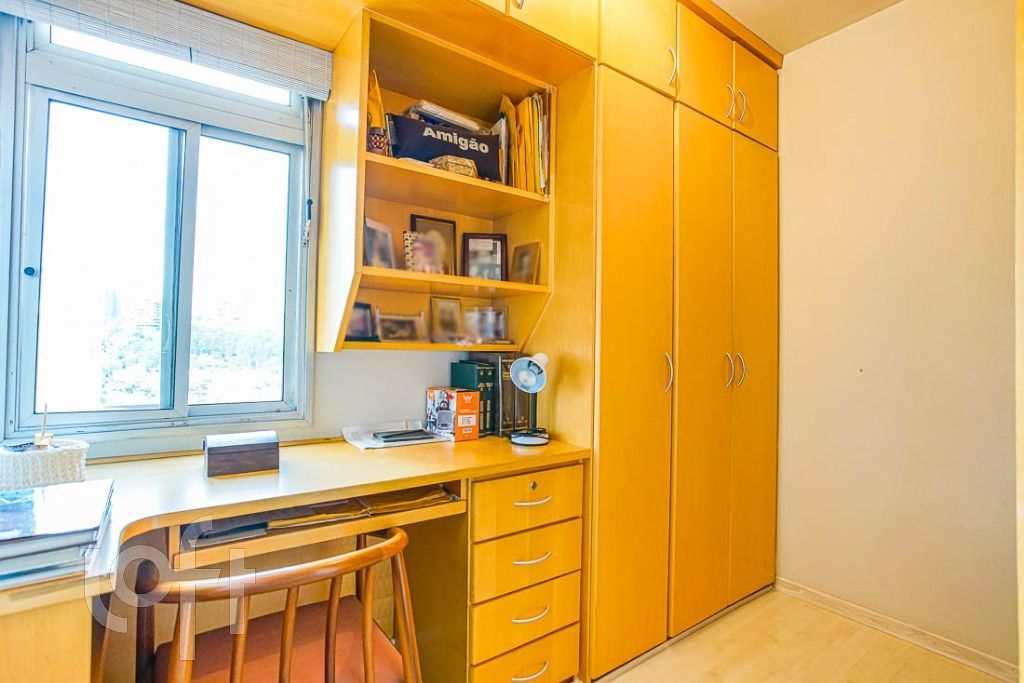 Apartamento à venda com 3 quartos, 70m² - Foto 9
