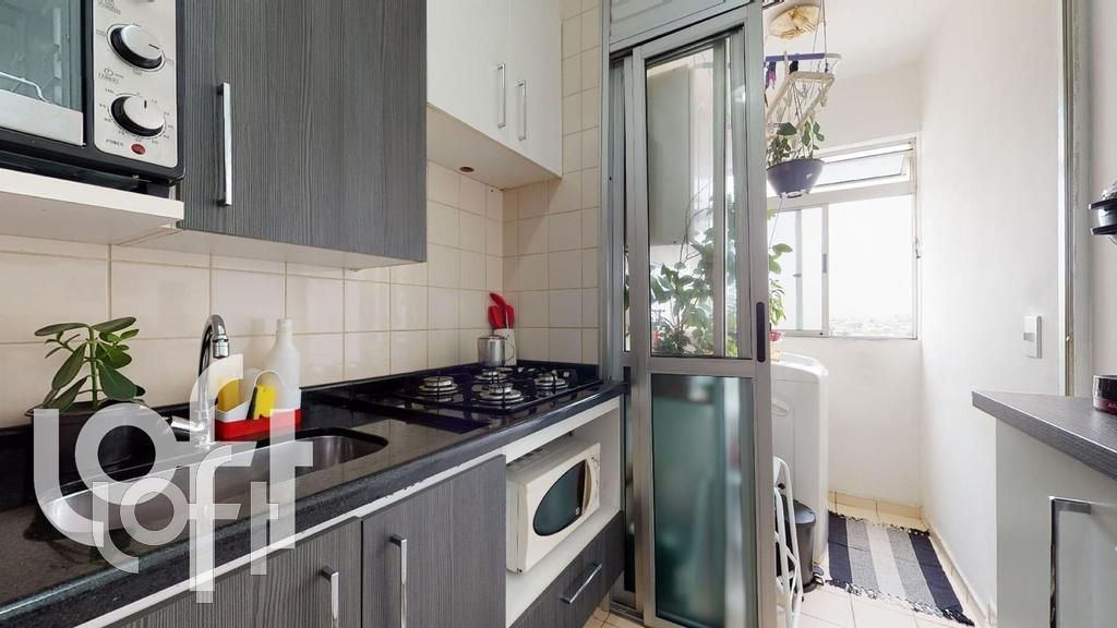 Apartamento à venda com 2 quartos, 44m² - Foto 32