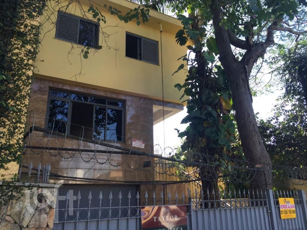 Casa, 4 quartos, 380 m² - Foto 1