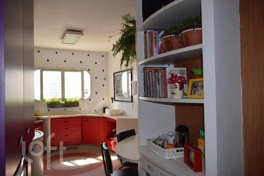 Apartamento à venda com 4 quartos, 195m² - Foto 7
