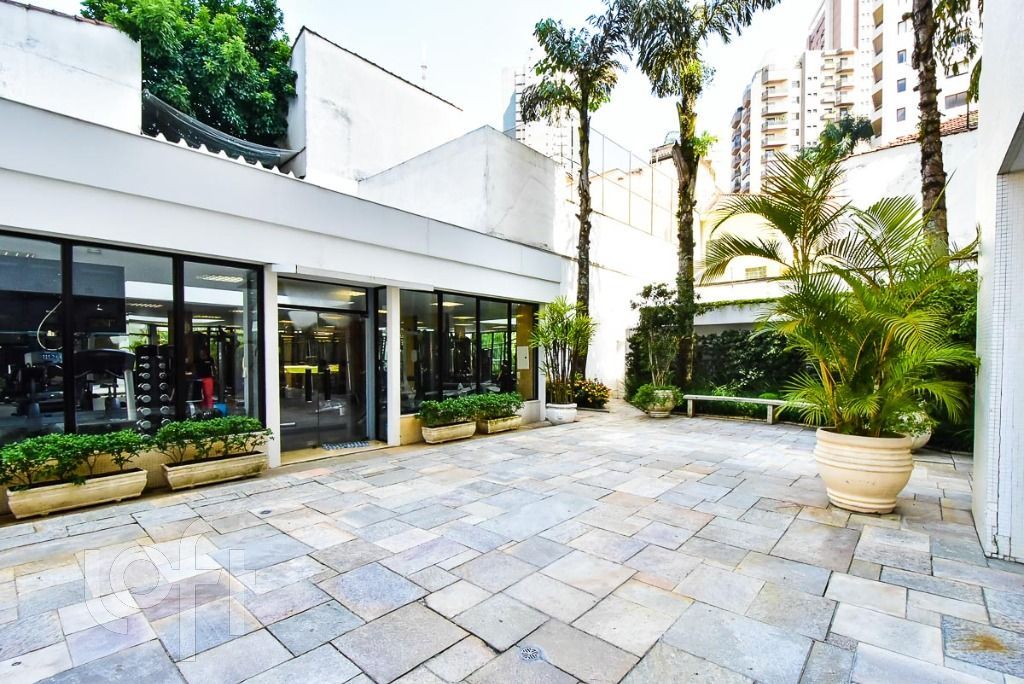Apartamento à venda com 4 quartos, 278m² - Foto 9