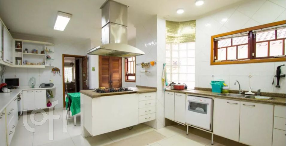 Casa, 4 quartos, 285 m² - Foto 13