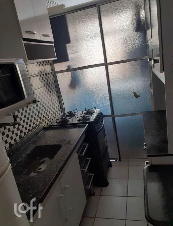 Apartamento à venda com 2 quartos, 46m² - Foto 3