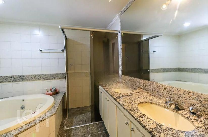 Apartamento à venda com 4 quartos, 190m² - Foto 8