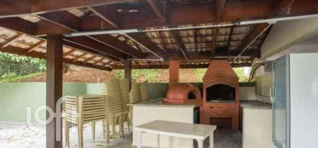 Apartamento à venda com 2 quartos, 42m² - Foto 11