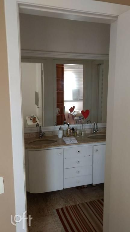 Apartamento à venda com 2 quartos, 64m² - Foto 4
