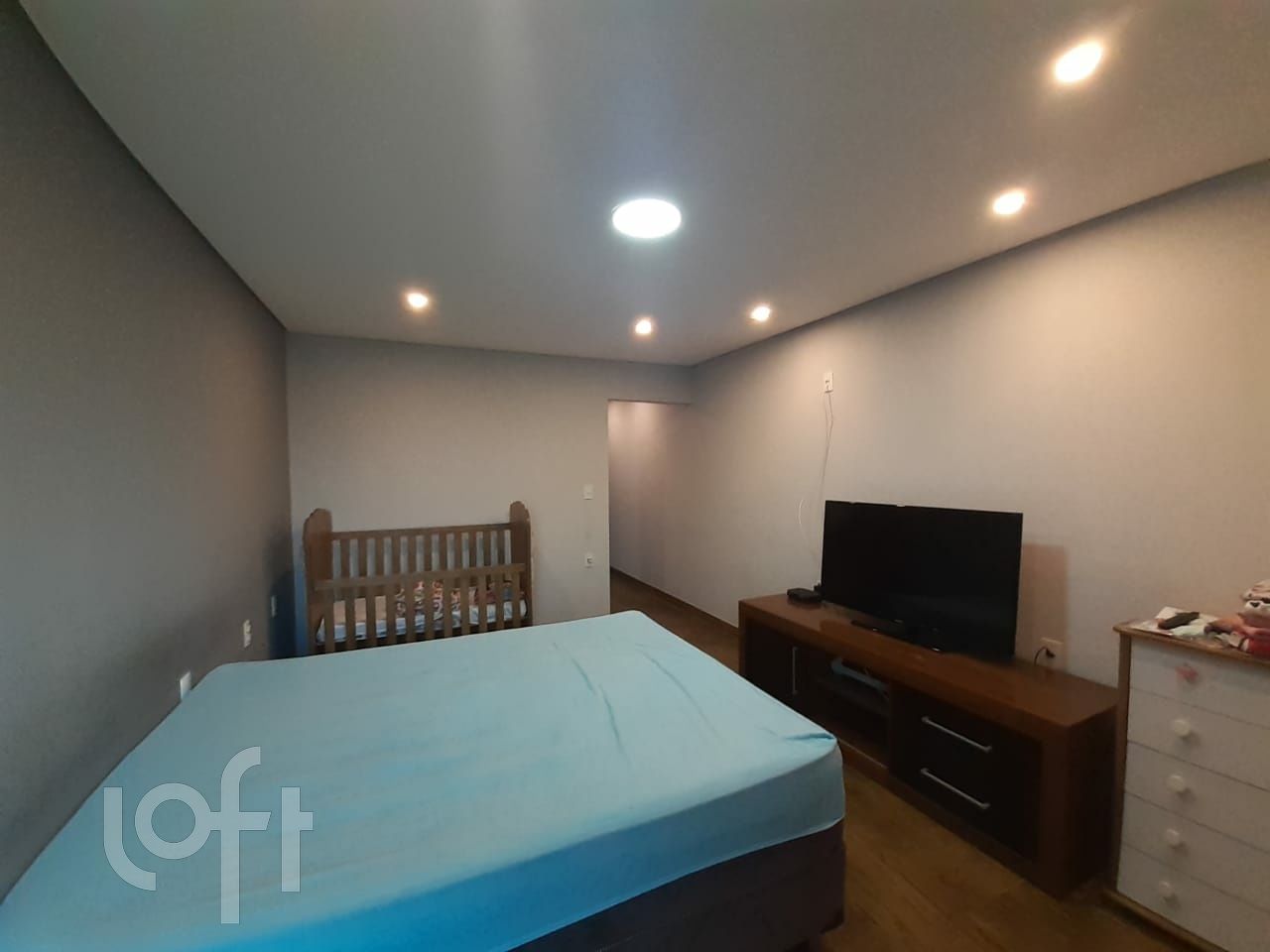 Casa à venda com 3 quartos, 310m² - Foto 3